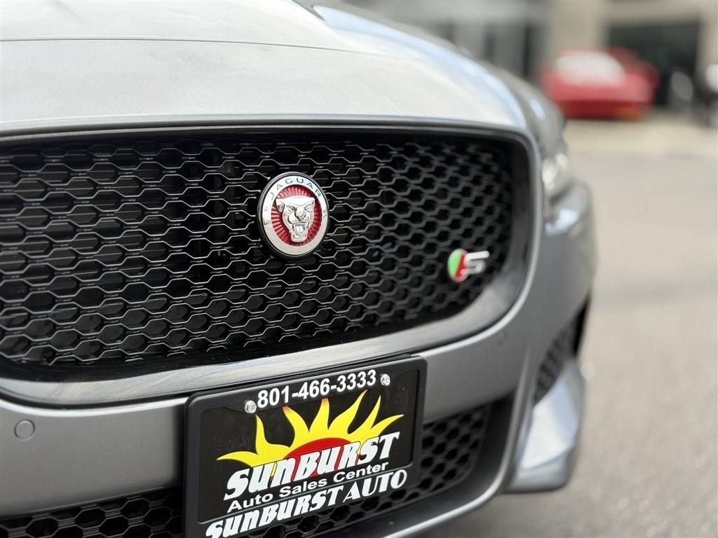 Jaguar XE S AWD 2018