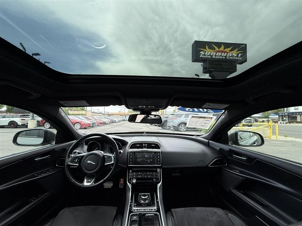 Jaguar XE S AWD 2018