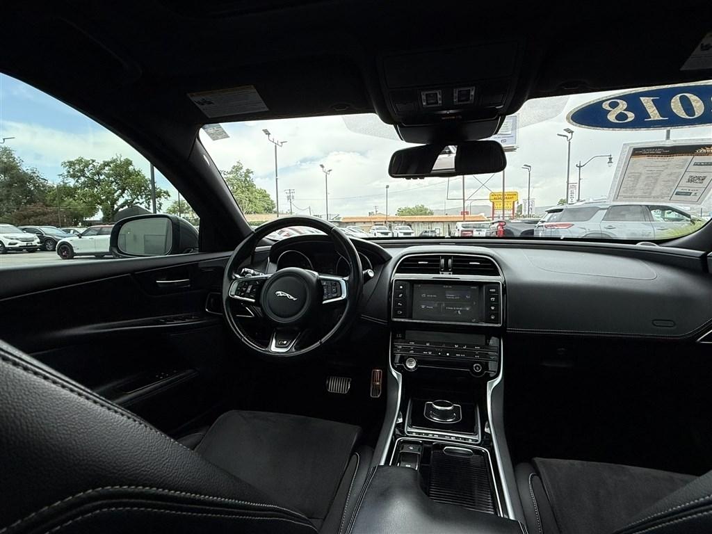 Jaguar XE S AWD 2018