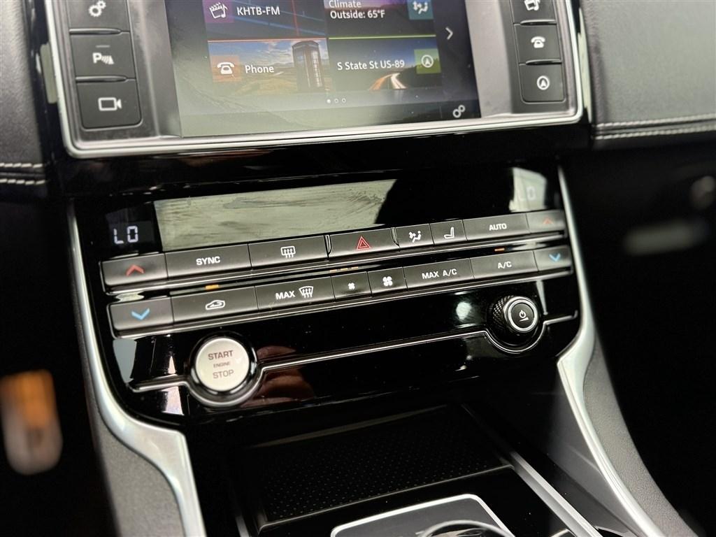 Jaguar XE S AWD 2018