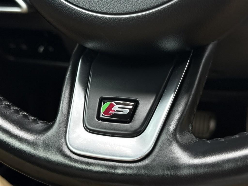 Jaguar XE S AWD 2018