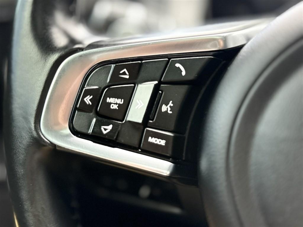 Jaguar XE S AWD 2018