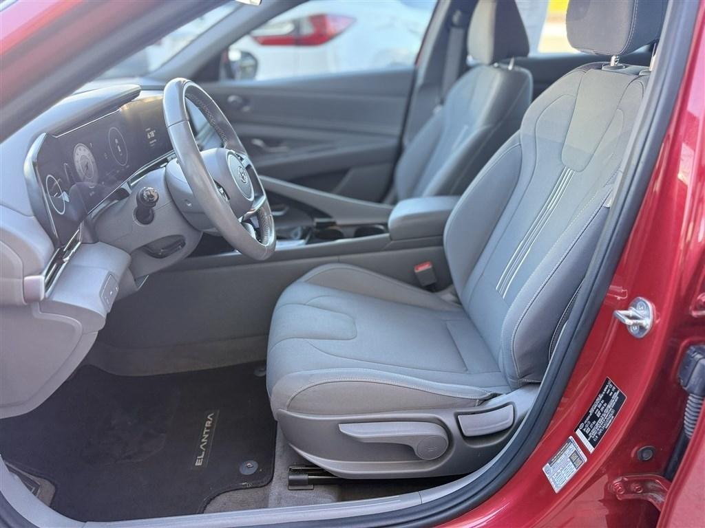 Hyundai Elantra SEL IVT 2023