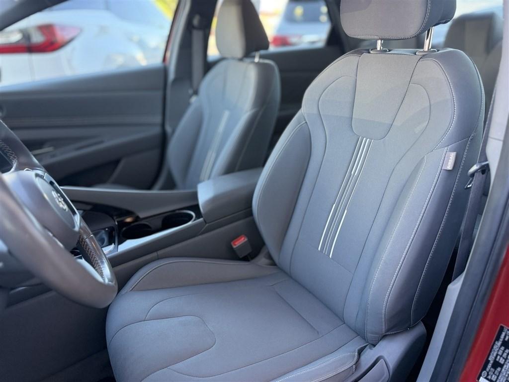 Hyundai Elantra SEL IVT 2023