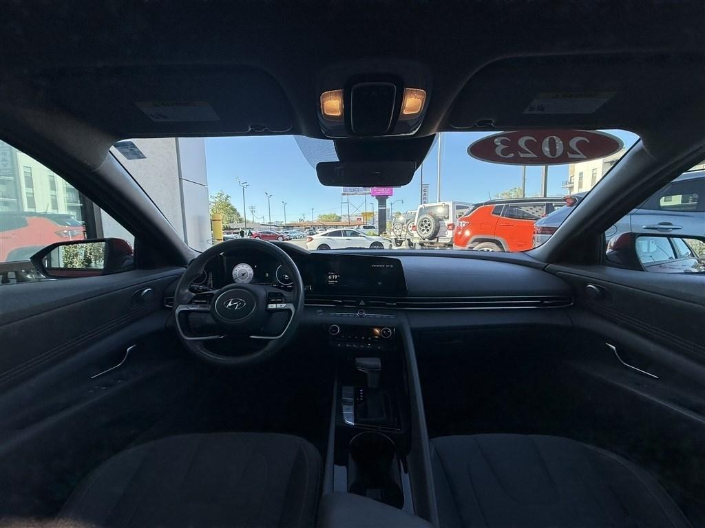 Hyundai Elantra SEL IVT 2023