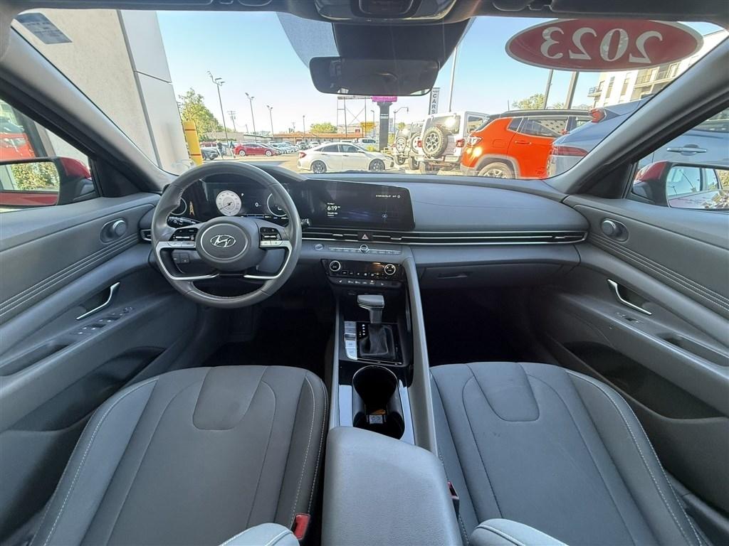 Hyundai Elantra SEL IVT 2023