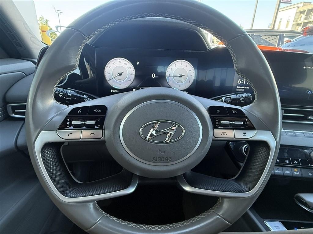 Hyundai Elantra SEL IVT 2023