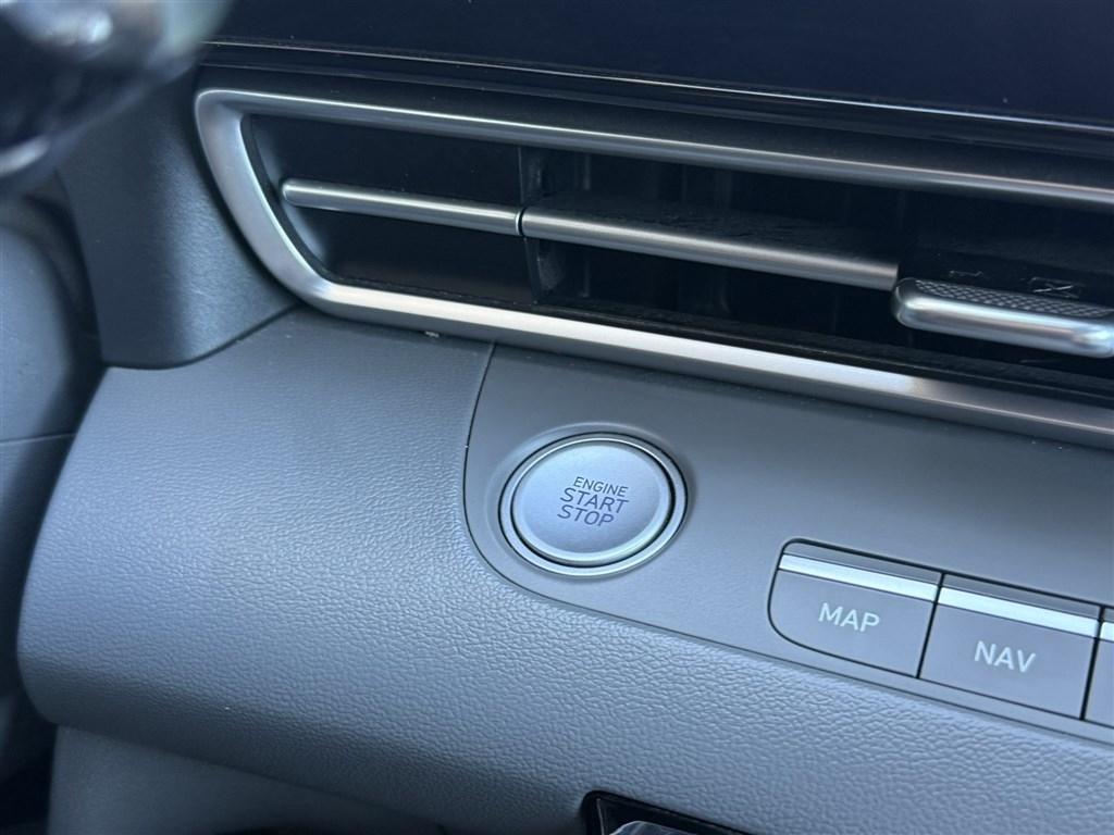 Hyundai Elantra SEL IVT 2023