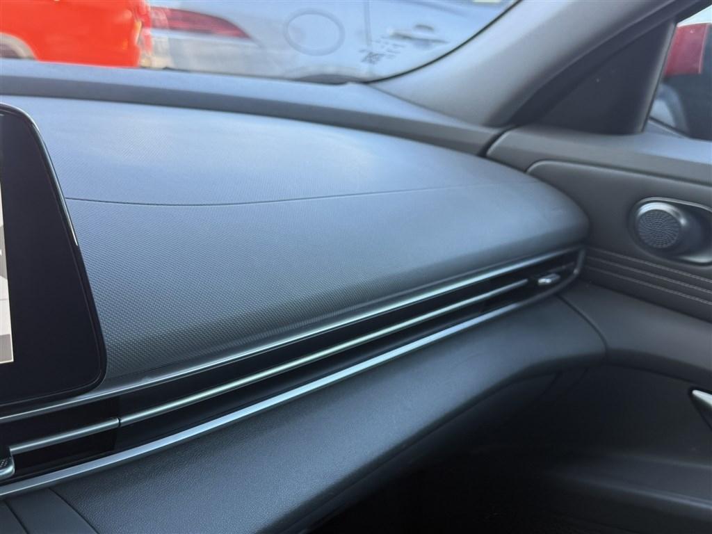 Hyundai Elantra SEL IVT 2023