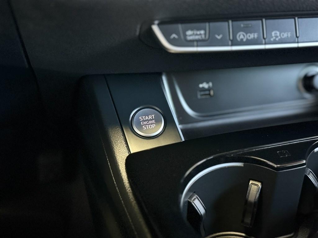 Audi A5 Sportback S line Premium 45 TFSI quattro 2025