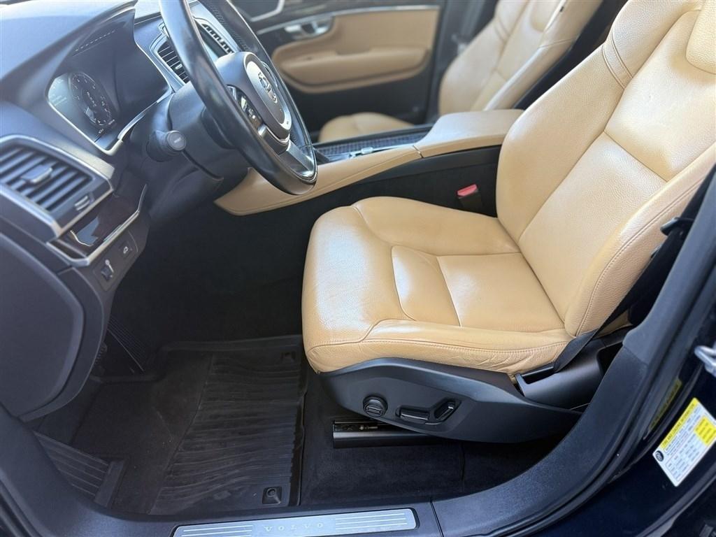 Volvo XC90 T6 AWD Momentum 2019