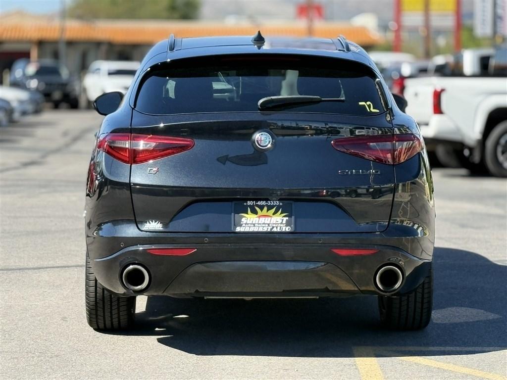 Alfa Romeo Stelvio Ti AWD 2021