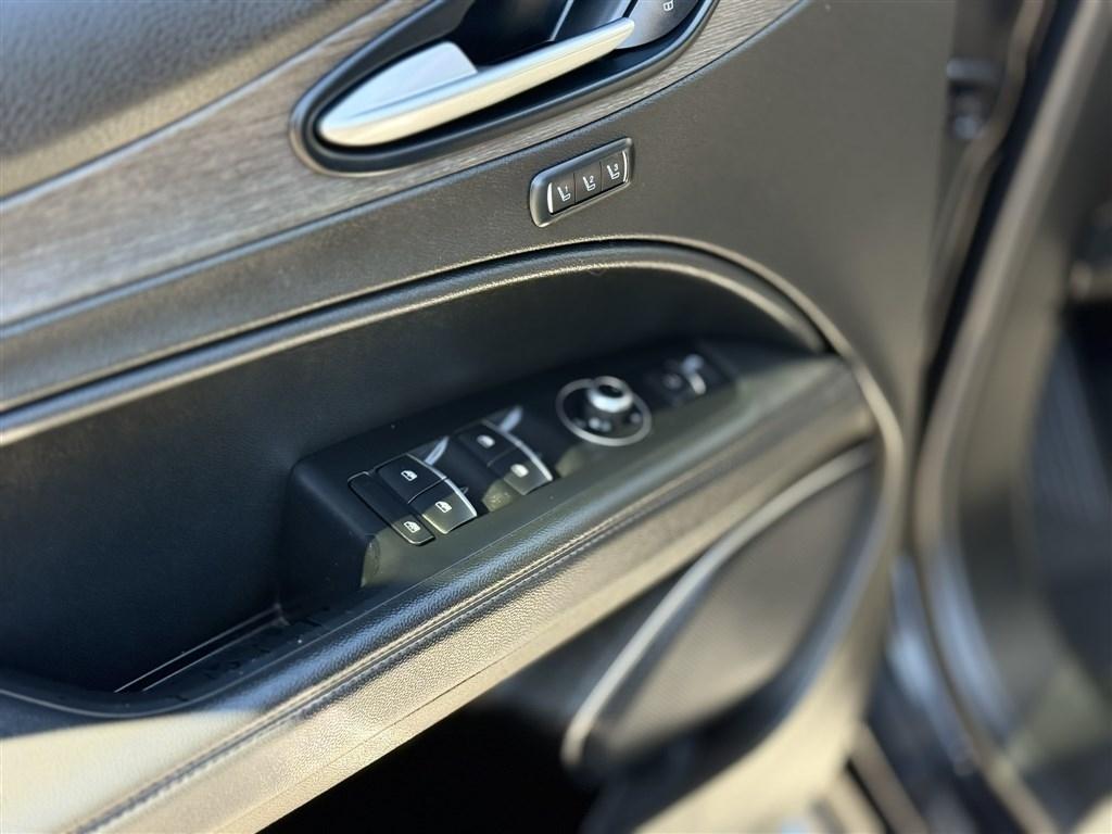 Alfa Romeo Stelvio Ti AWD 2021