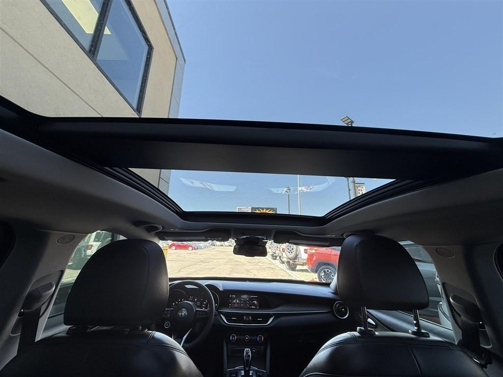 Alfa Romeo Stelvio Ti AWD 2021