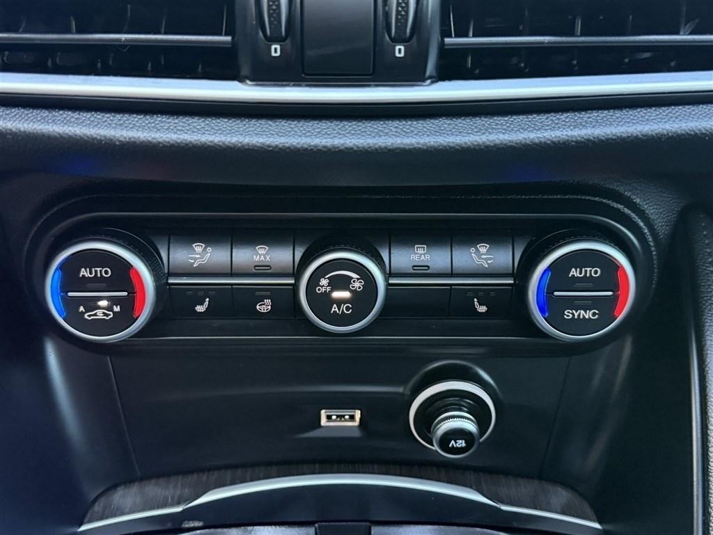 Alfa Romeo Stelvio Ti AWD 2021