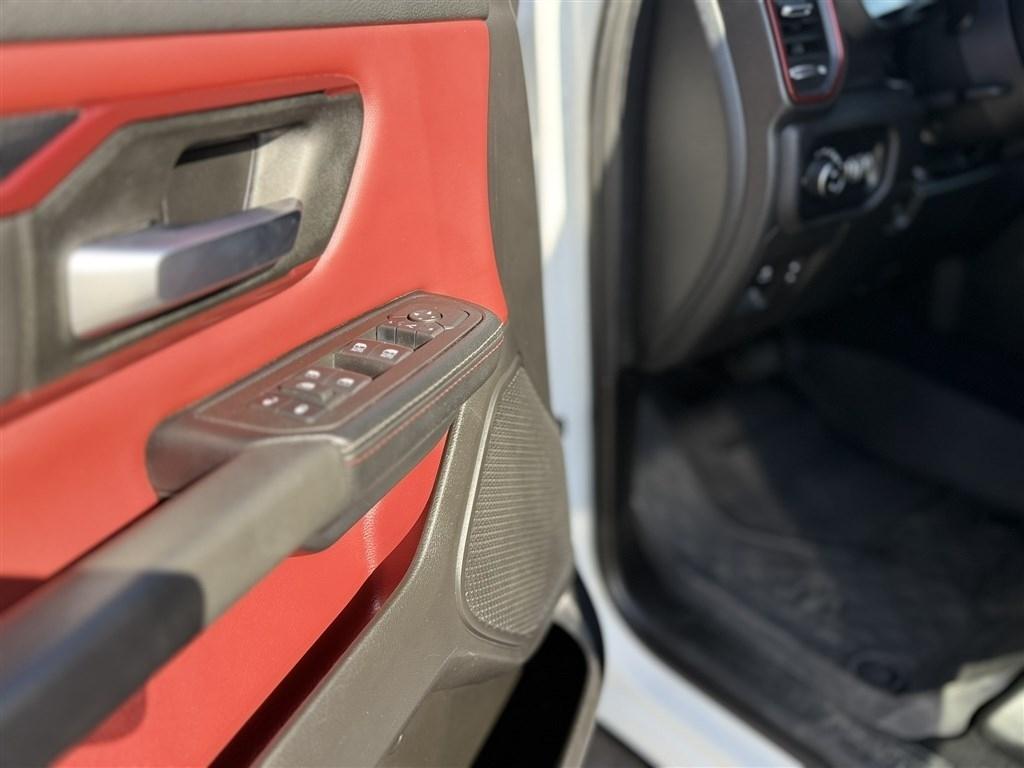 RAM 1500 Rebel 4x4 Crew Cab 5'7" Box 2025