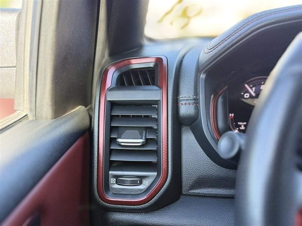RAM 1500 Rebel 4x4 Crew Cab 5'7" Box 2025