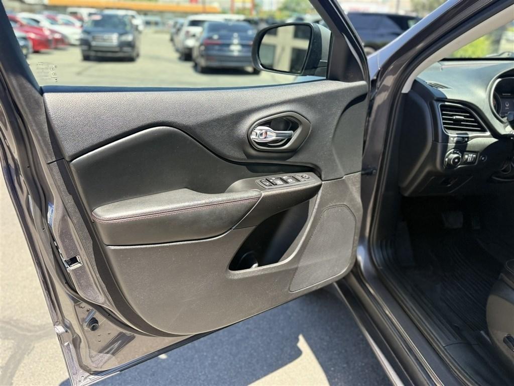 Jeep Cherokee Trailhawk 4x4 2020