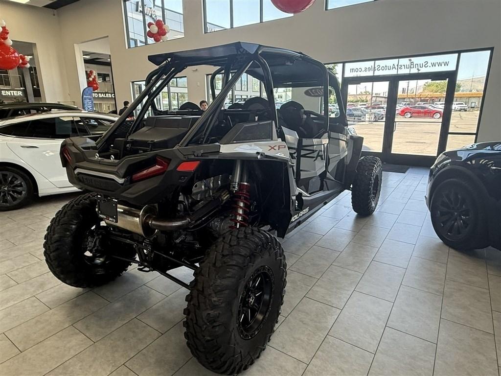 Polaris RZR  2021