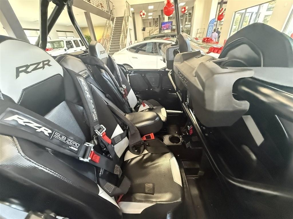 Polaris RZR  2021