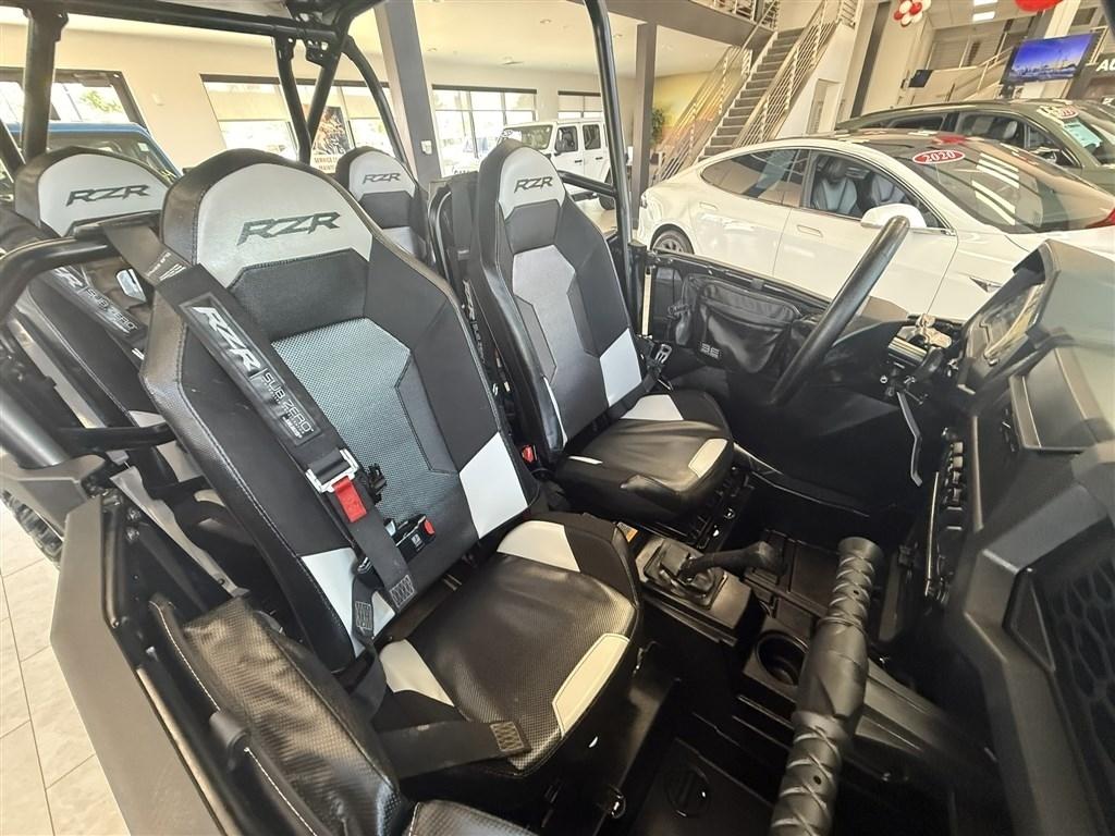 Polaris RZR  2021