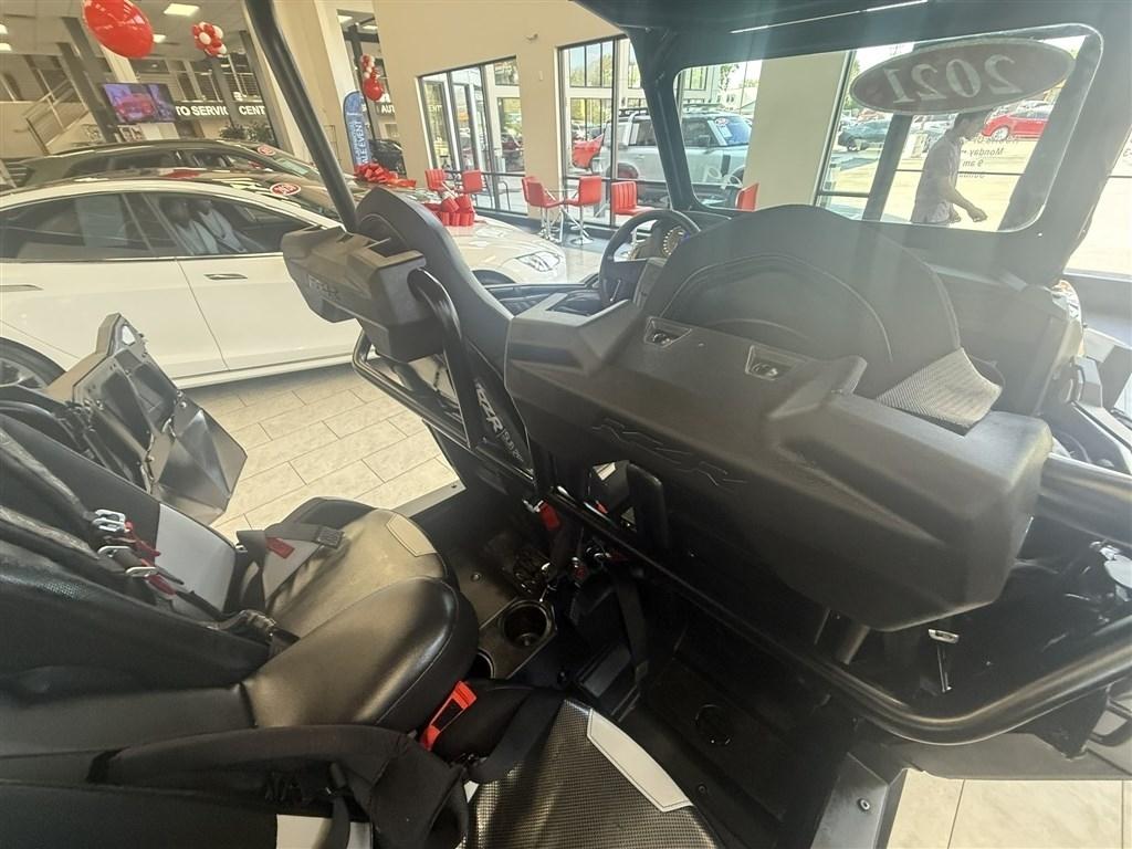Polaris RZR  2021
