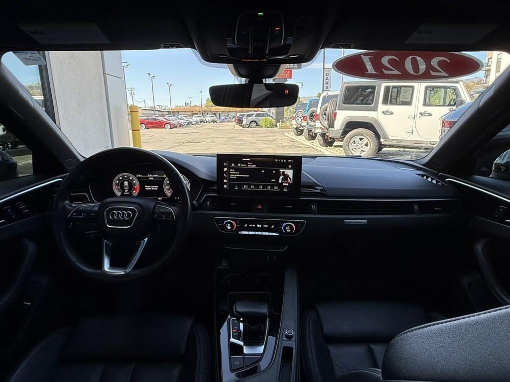 Audi A4 Sedan S line Premium Plus 45 TFSI quattro 2021