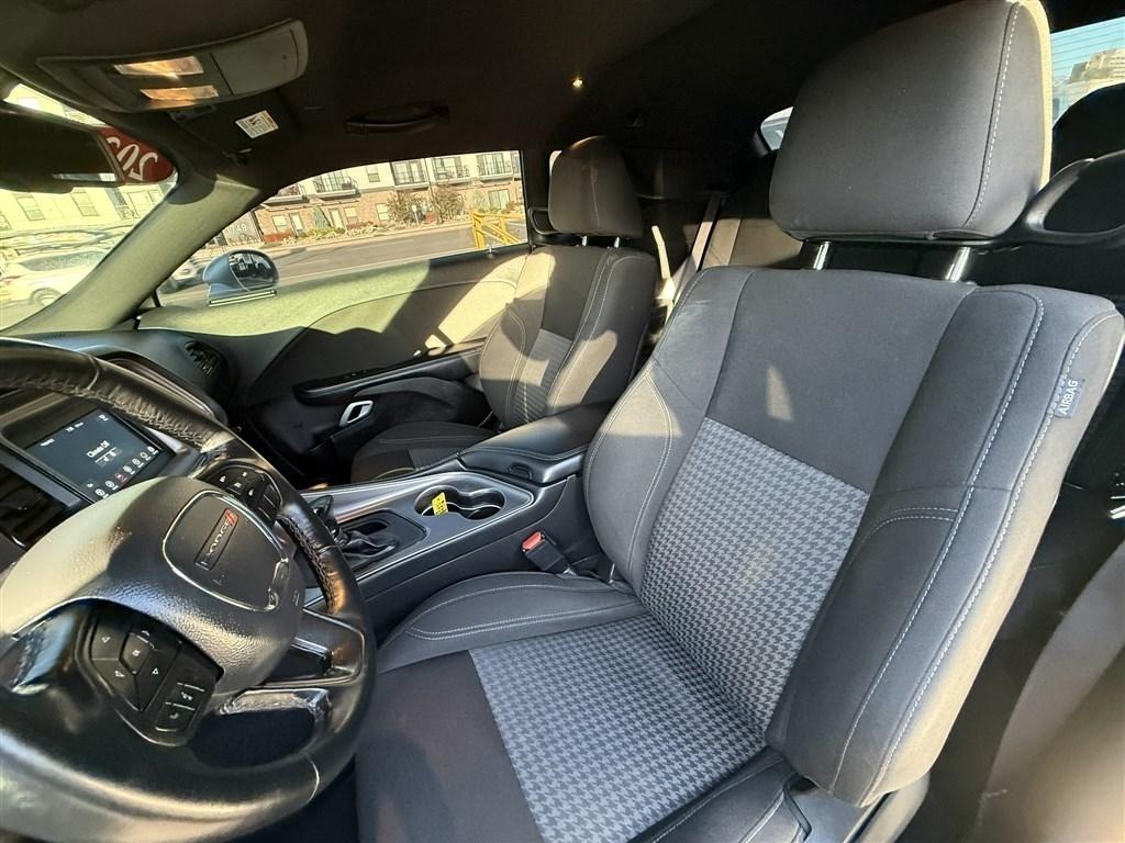 Dodge Challenger SXT AWD 2023
