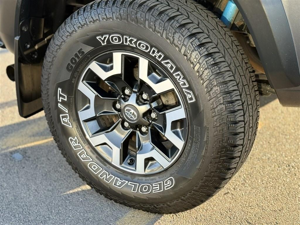 Toyota Tacoma 4WD TRD Off Road Double Cab 6' Bed AT (Natl) 2022