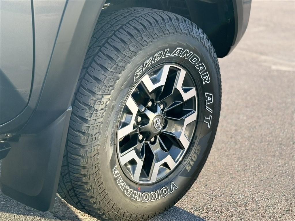 Toyota Tacoma 4WD TRD Off Road Double Cab 6' Bed AT (Natl) 2022