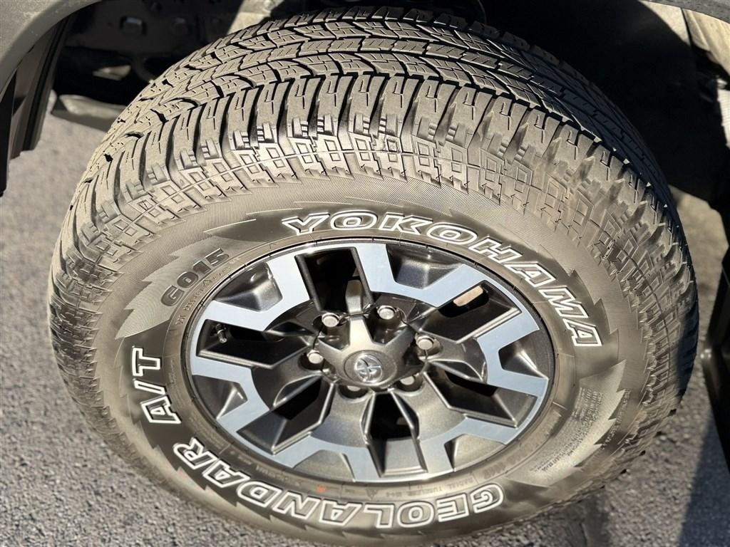 Toyota Tacoma 4WD TRD Off Road Double Cab 6' Bed AT (Natl) 2022