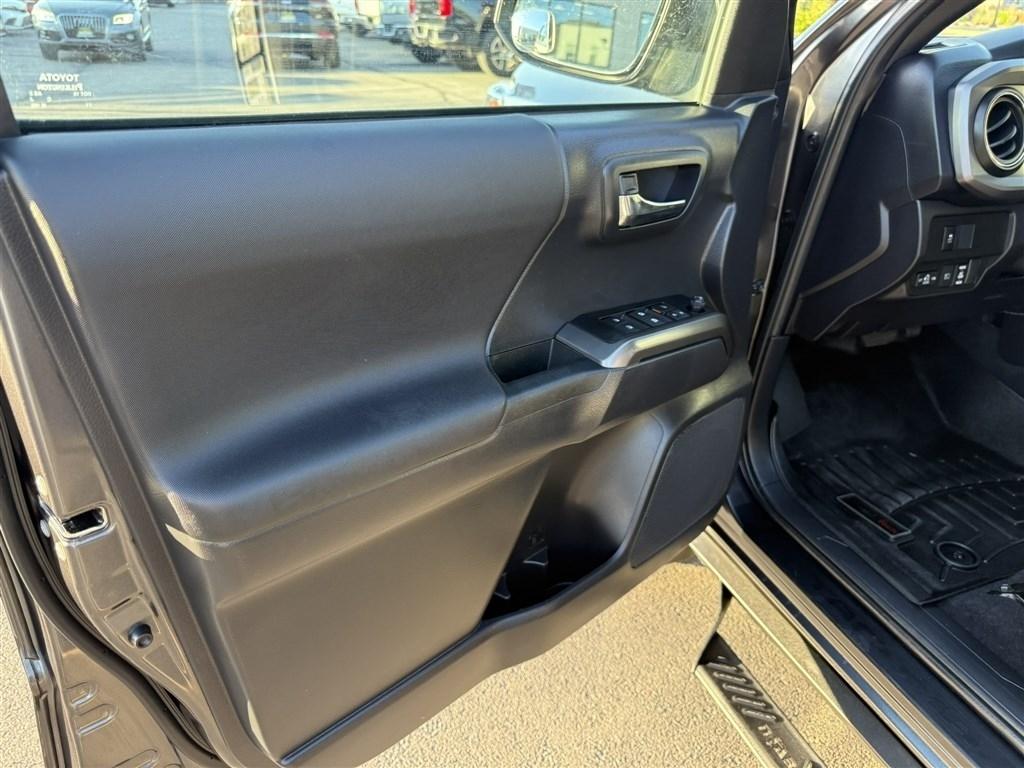 Toyota Tacoma 4WD TRD Off Road Double Cab 6' Bed AT (Natl) 2022
