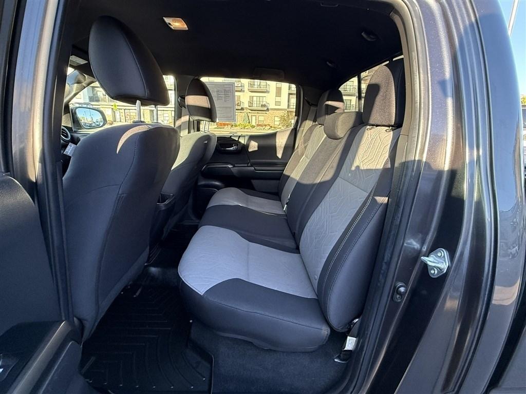 Toyota Tacoma 4WD TRD Off Road Double Cab 6' Bed AT (Natl) 2022