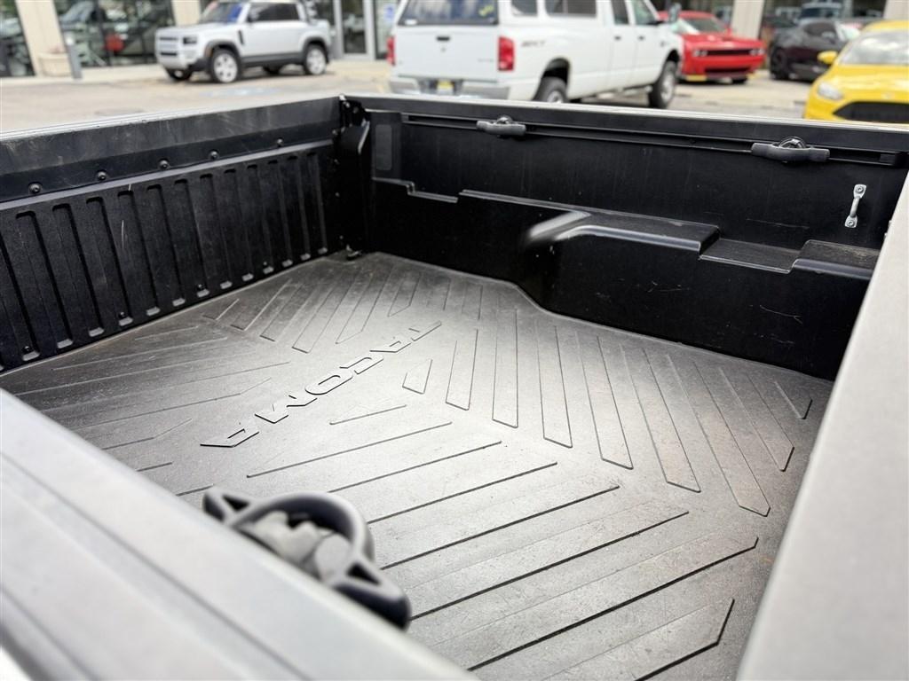 Toyota Tacoma 4WD TRD Off Road Double Cab 5' Bed AT (Natl) 2021