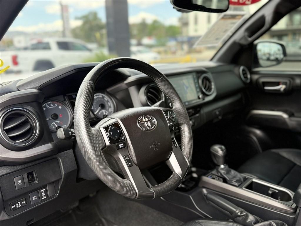 Toyota Tacoma 4WD TRD Off Road Double Cab 5' Bed AT (Natl) 2021