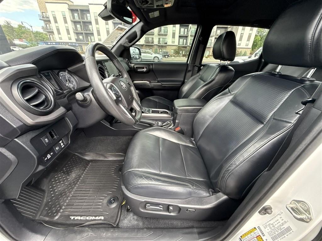 Toyota Tacoma 4WD TRD Off Road Double Cab 5' Bed AT (Natl) 2021