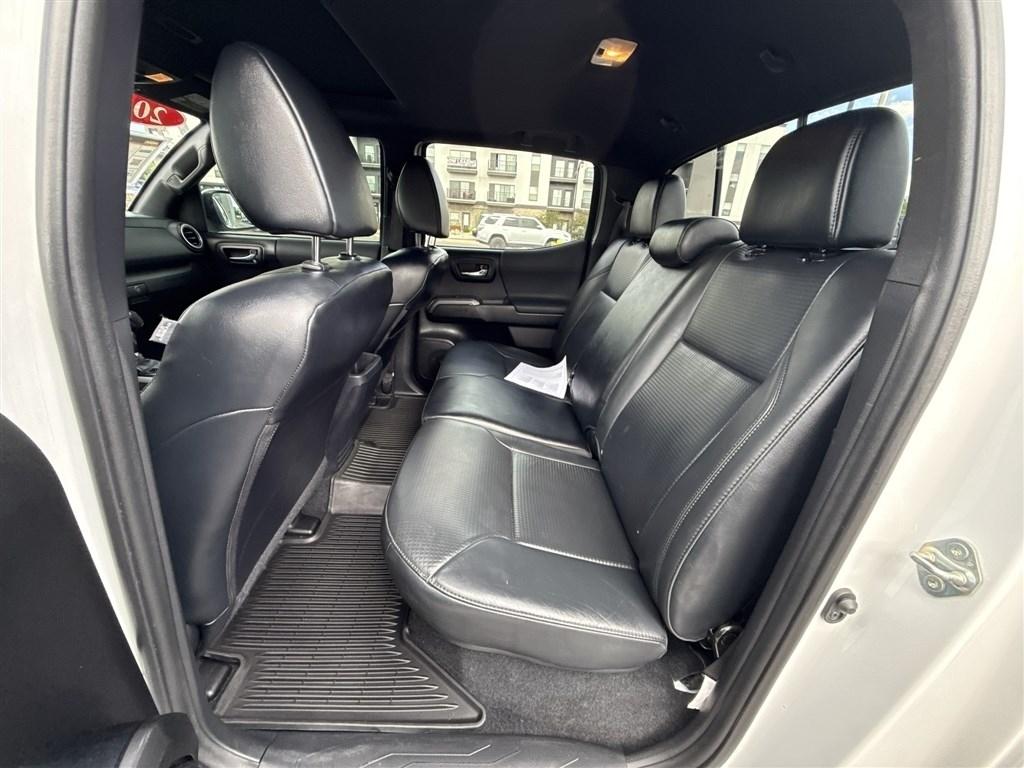 Toyota Tacoma 4WD TRD Off Road Double Cab 5' Bed AT (Natl) 2021