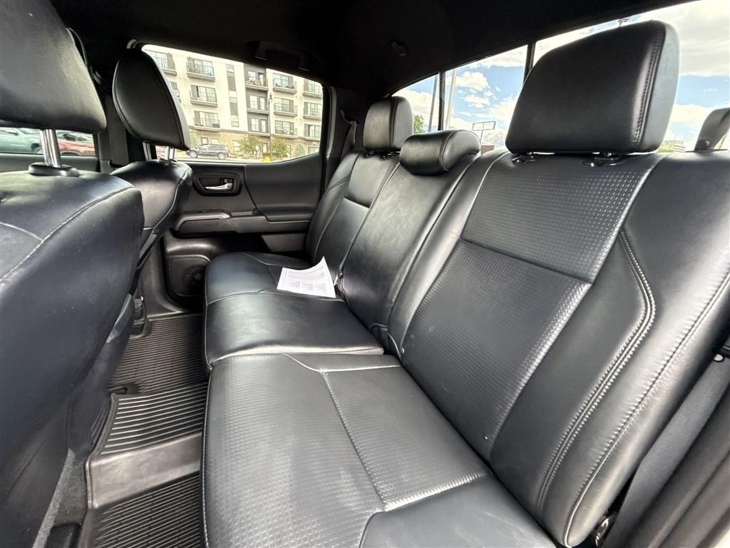 Toyota Tacoma 4WD TRD Off Road Double Cab 5' Bed AT (Natl) 2021