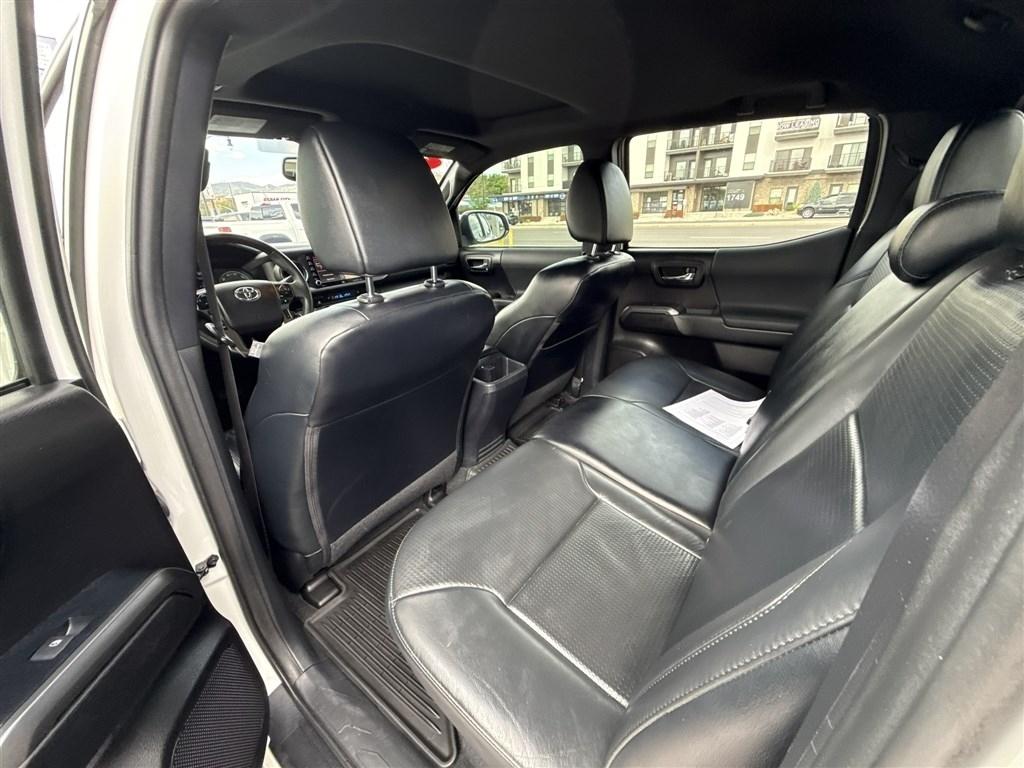 Toyota Tacoma 4WD TRD Off Road Double Cab 5' Bed AT (Natl) 2021