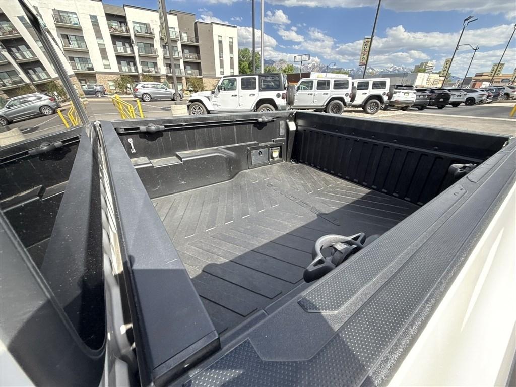 Toyota Tacoma 4WD TRD Off Road Double Cab 5' Bed AT (Natl) 2021