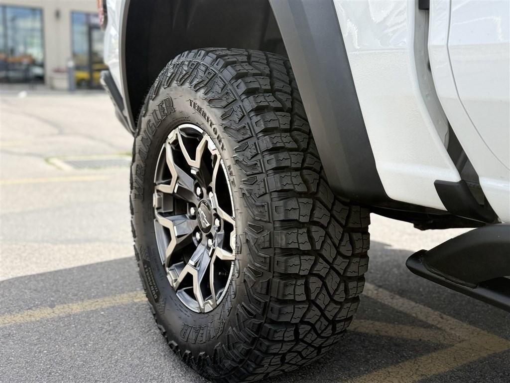 Chevrolet Colorado 4WD Crew Cab ZR2 2025