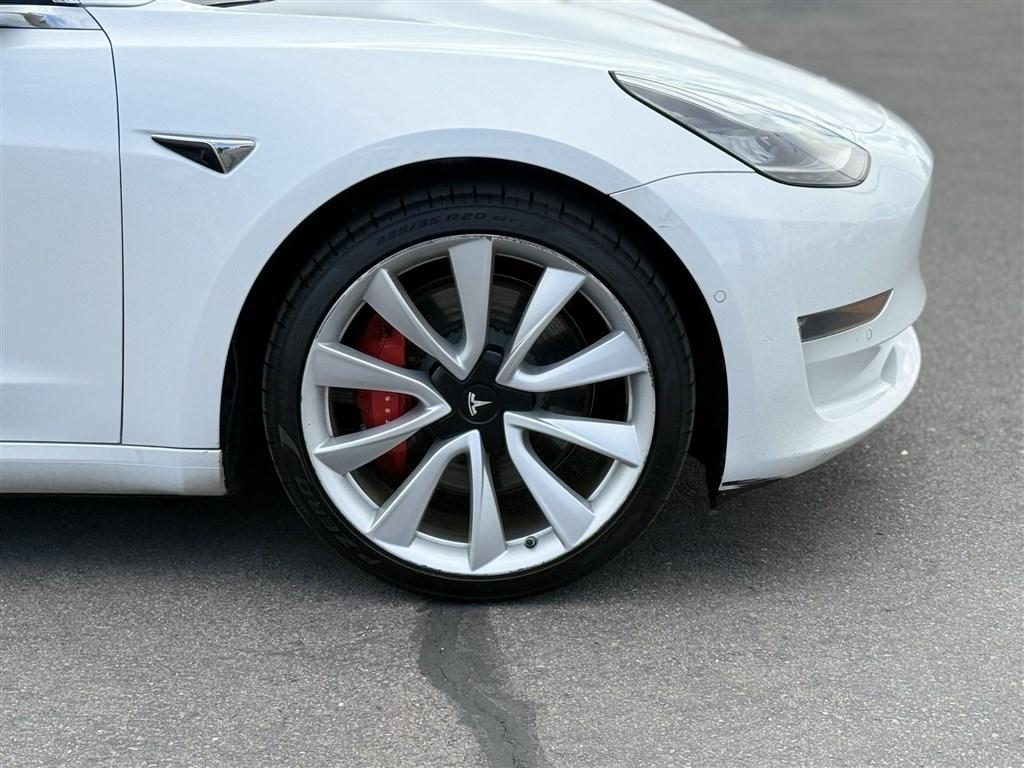 Tesla Model 3 Performance 2019