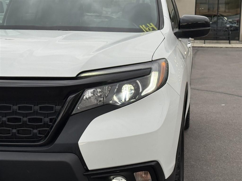 Honda Passport Sport AWD 2021