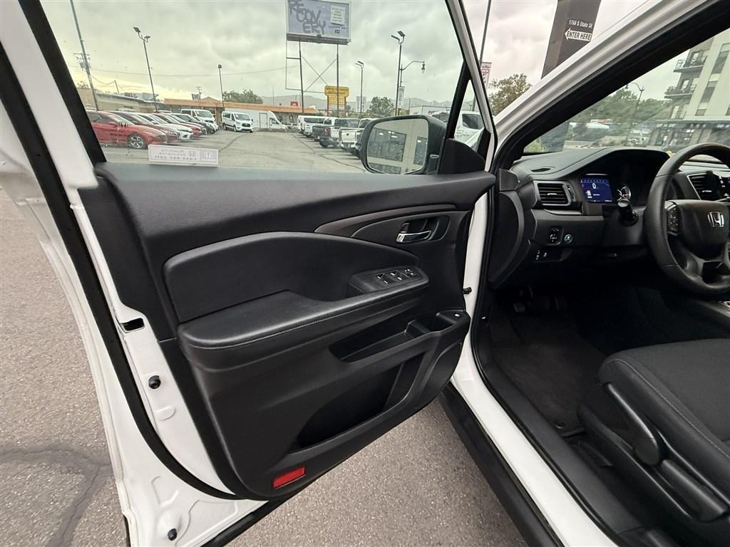 Honda Passport Sport AWD 2021