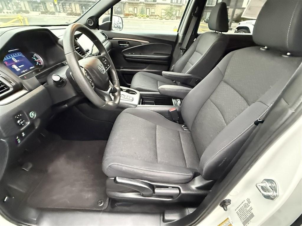 Honda Passport Sport AWD 2021