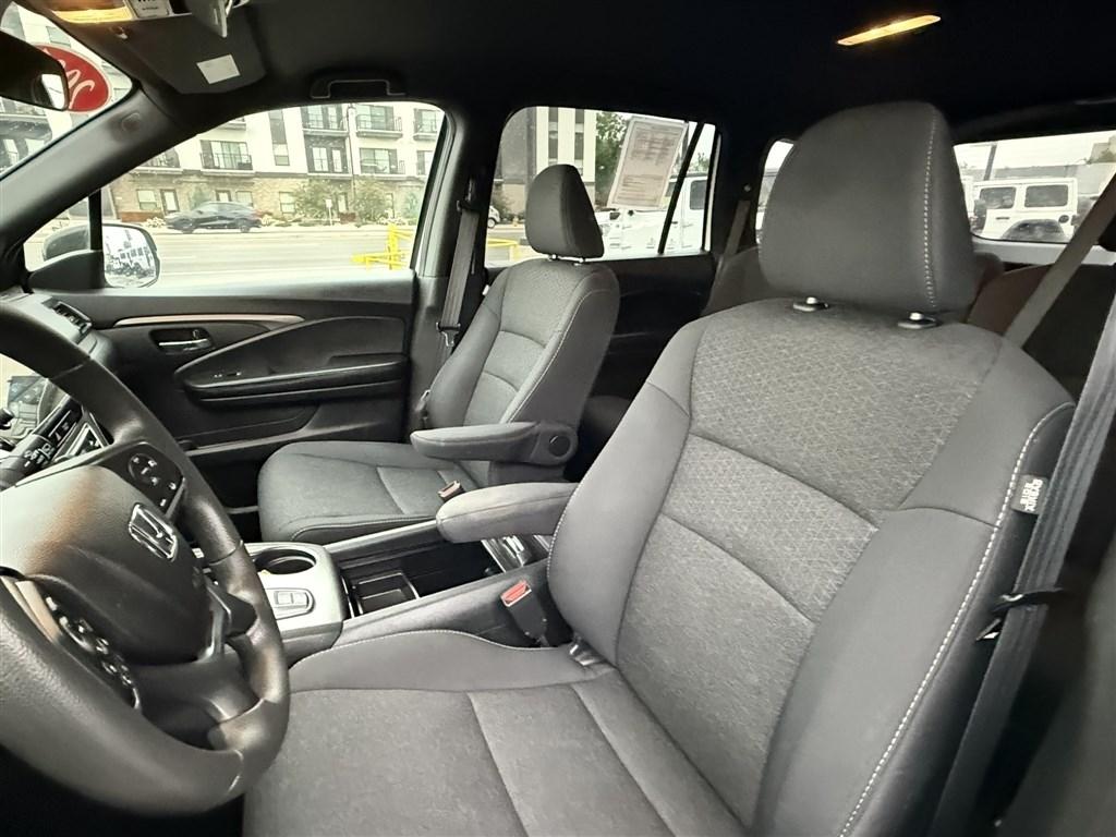 Honda Passport Sport AWD 2021