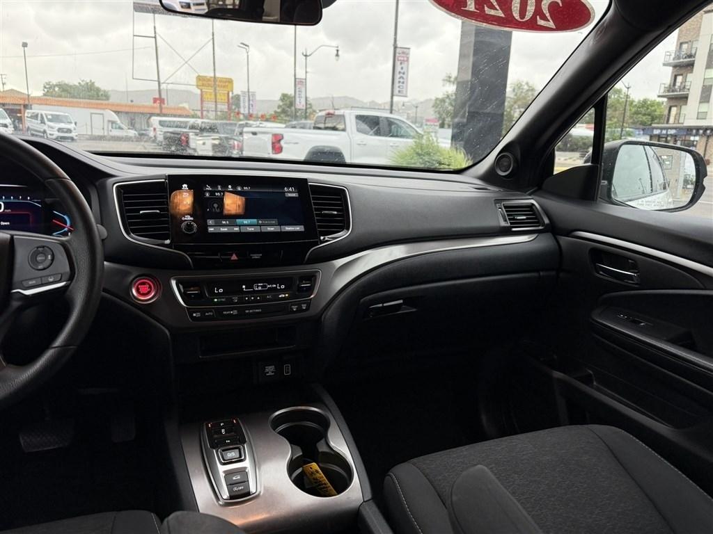 Honda Passport Sport AWD 2021