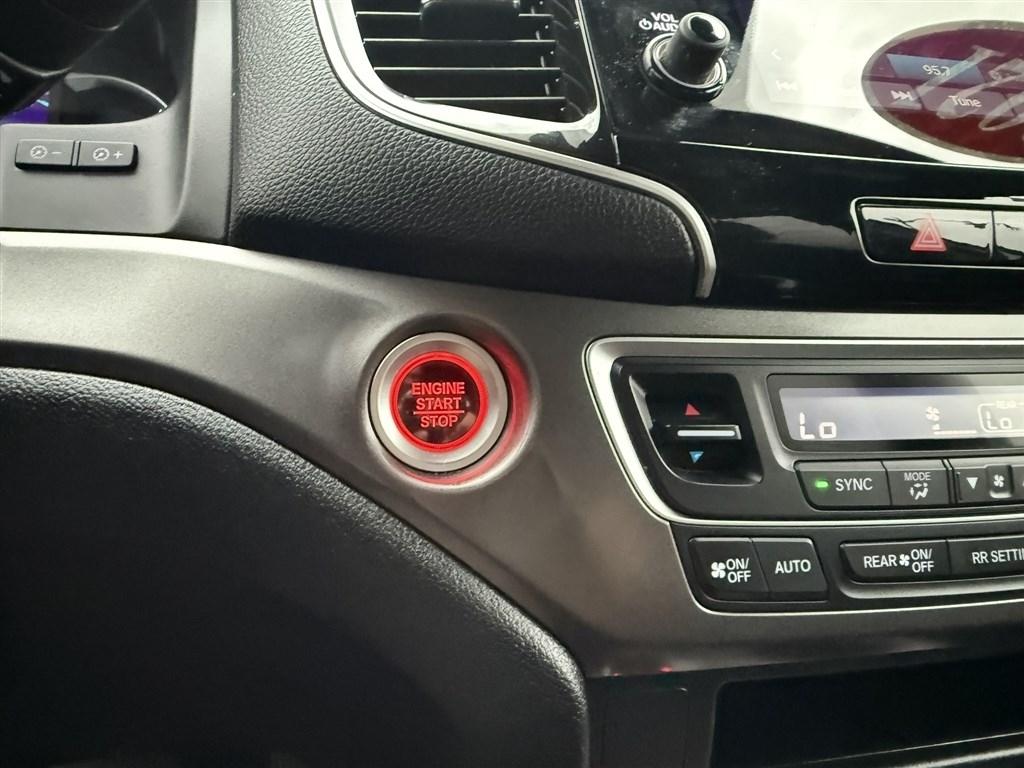 Honda Passport Sport AWD 2021