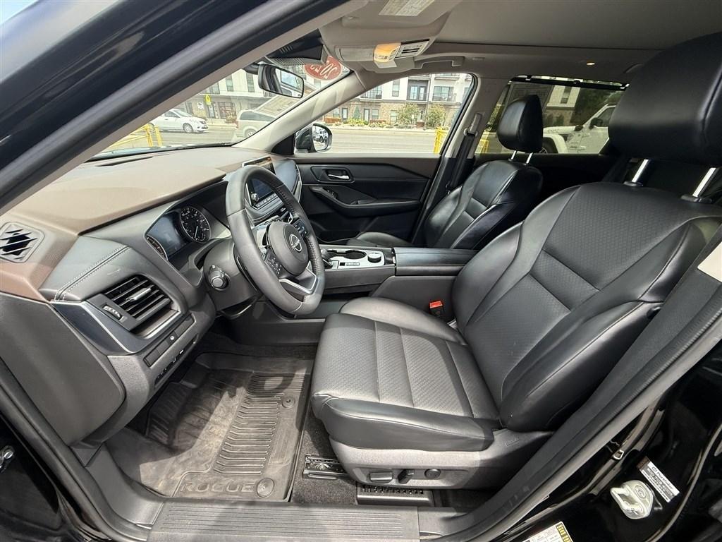 Nissan Rogue AWD SV 2023