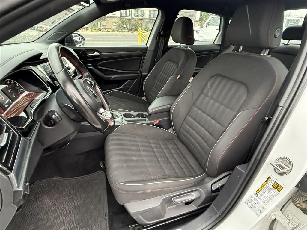 Volkswagen Jetta GLI S DSG 2019